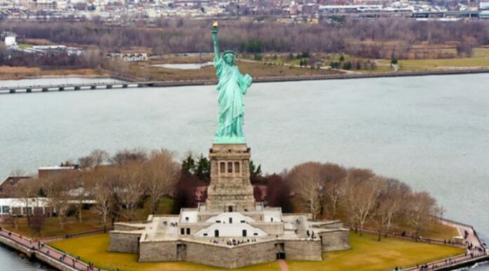 Lady Liberty’s Portfolio: How 144 Immigrants Built a $2.2 Trillion American Story American Dream