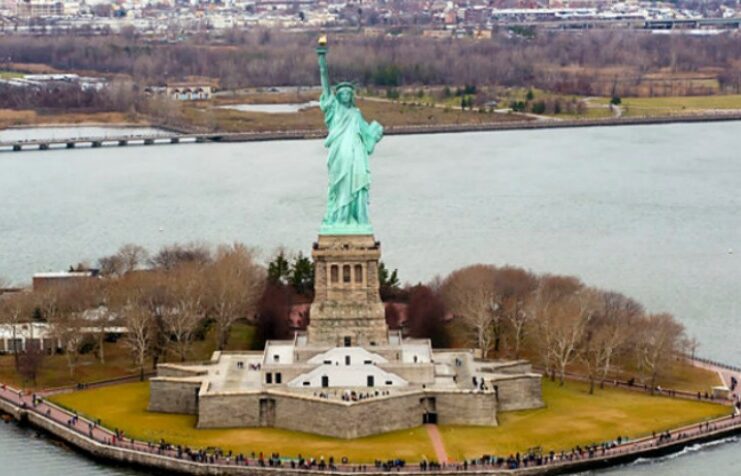 Lady Liberty’s Portfolio: How 144 Immigrants Built a $2.2 Trillion American Story American Dream