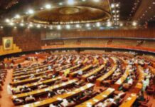 Panama Papers Scandal : PM Sharif struggles to wriggle out