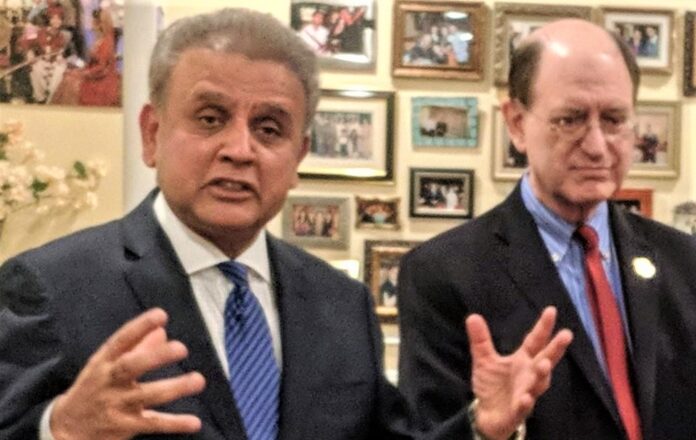 Mossadaq-Chughtai-with-Congressman-Sherman.jpg