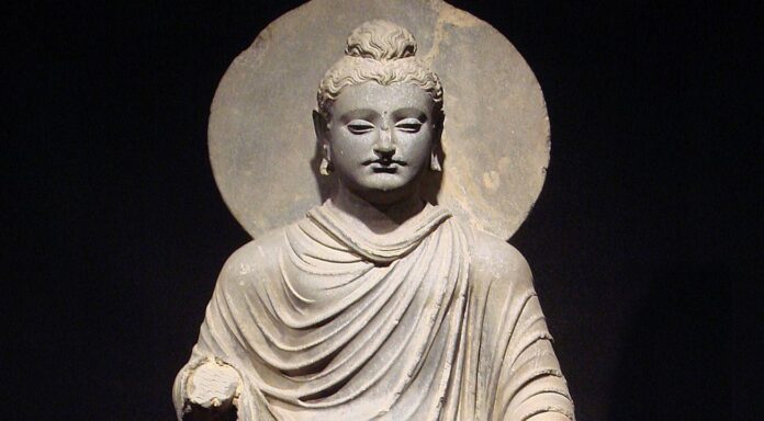 A-Buddha-statue-from-Gandhara.jpg