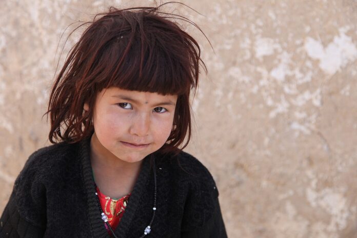 An-Afghan-girl-before-receiving-school-supplies-in-2011.jpg