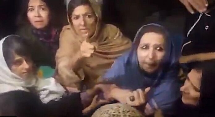 Imran Khan sisters Imran Khan's sisters denied meeting