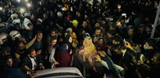 Imran Khan’s sisters protest