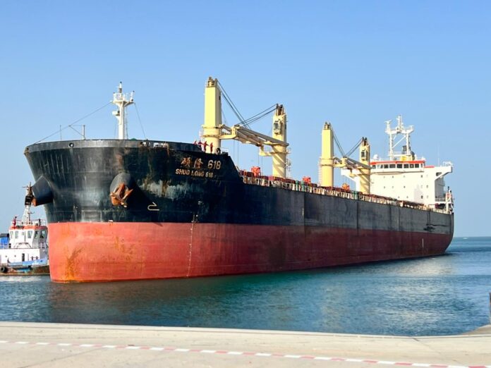 Gwadar Receives Transhipment Vessel