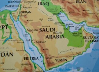 Saudi Arabia Says Houthis Target Holy Cities as Yemeni Government Intensifies Campaign
