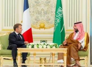Macron Makes Surprise Visit to Riyadh as France Strengthens Saudi Defenses